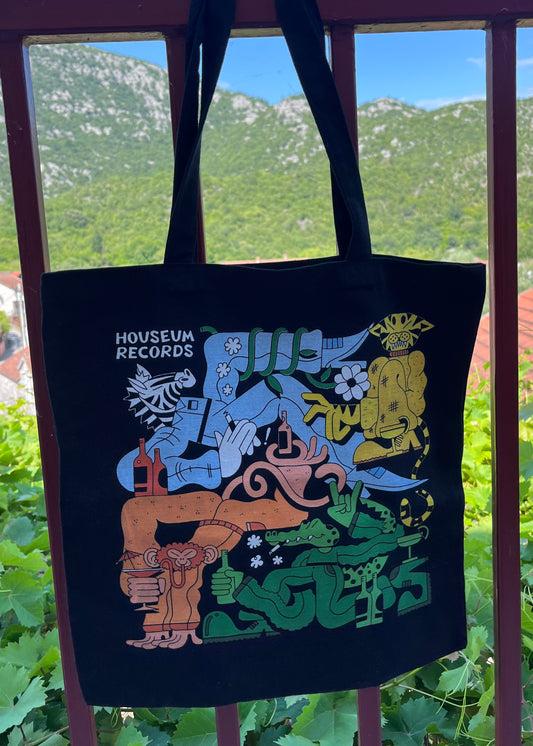 Houseum Tote Bags